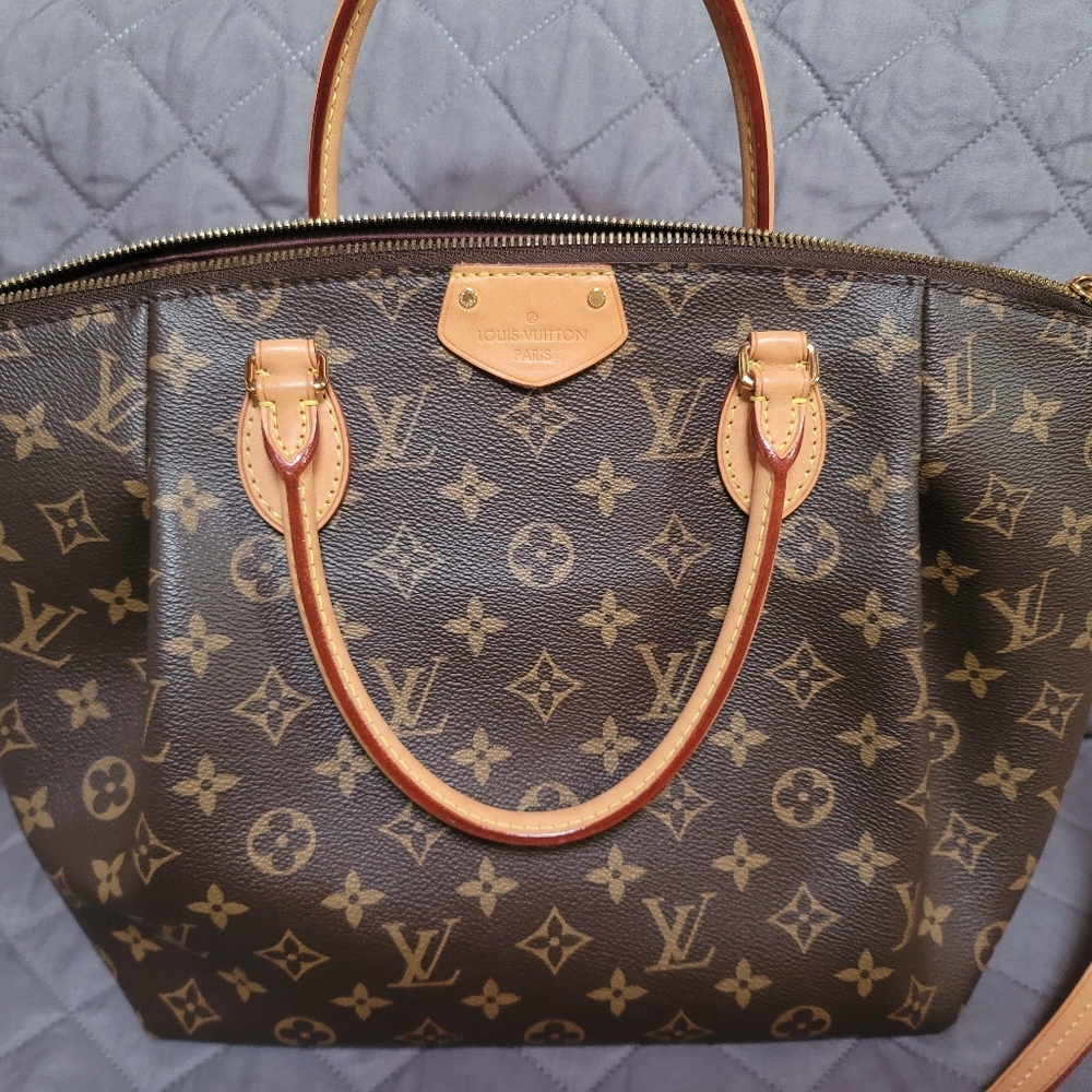 Authentic Louis Vuitton Turenne MM Crossbody Canvas Leather Handbag with Dustbag